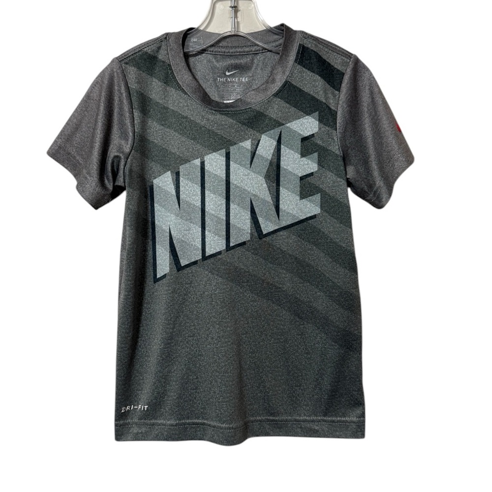 Nike Boys Size 6 Short Sleeve Gray Shirt